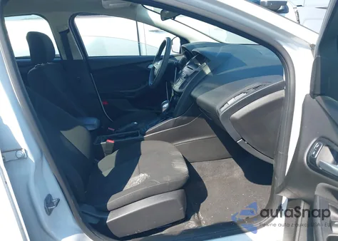 2016 Ford Focus Se z USA, uszkodzony, nr VIN 1FADP3F23GL320287